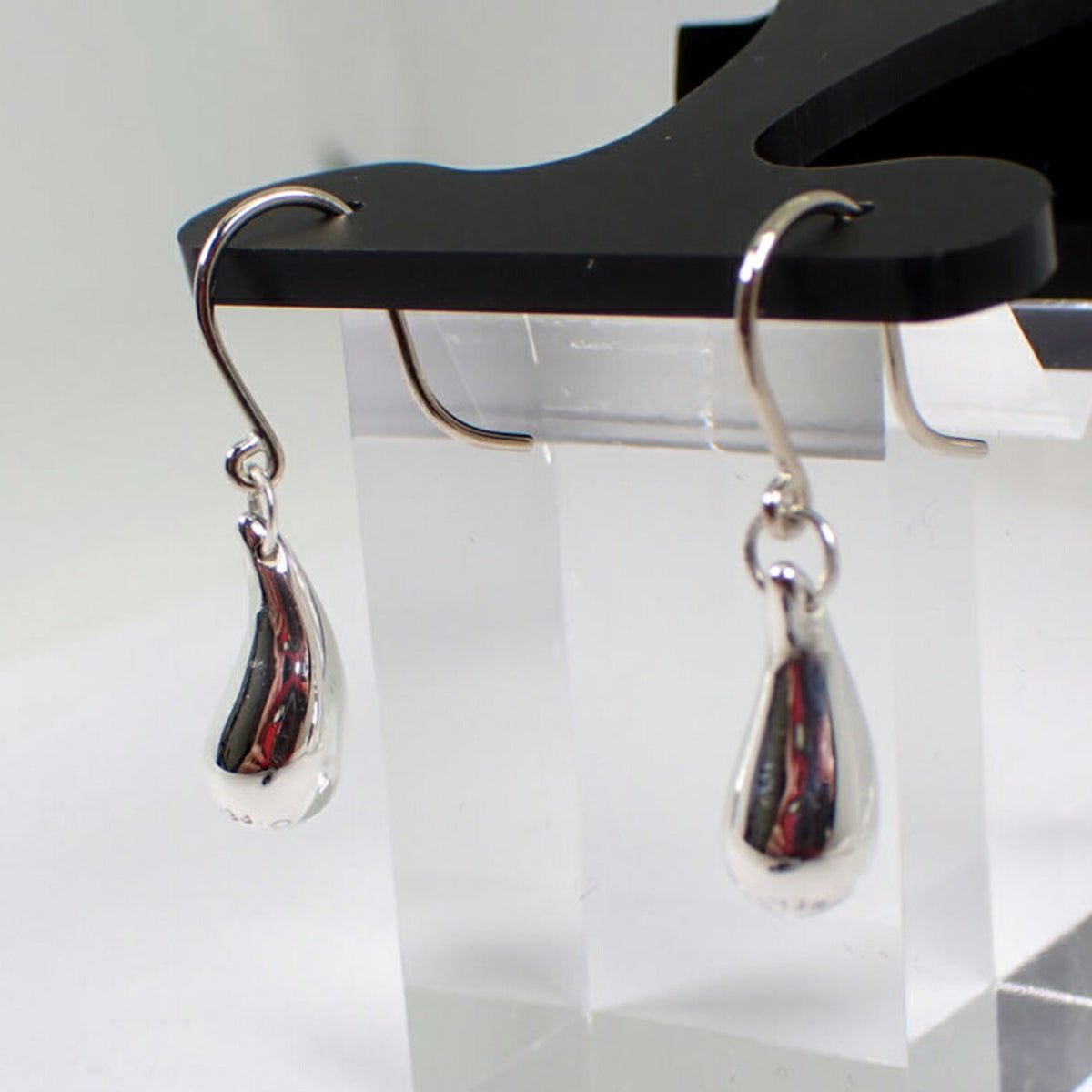 SV925 Teardrop Earrings W9902