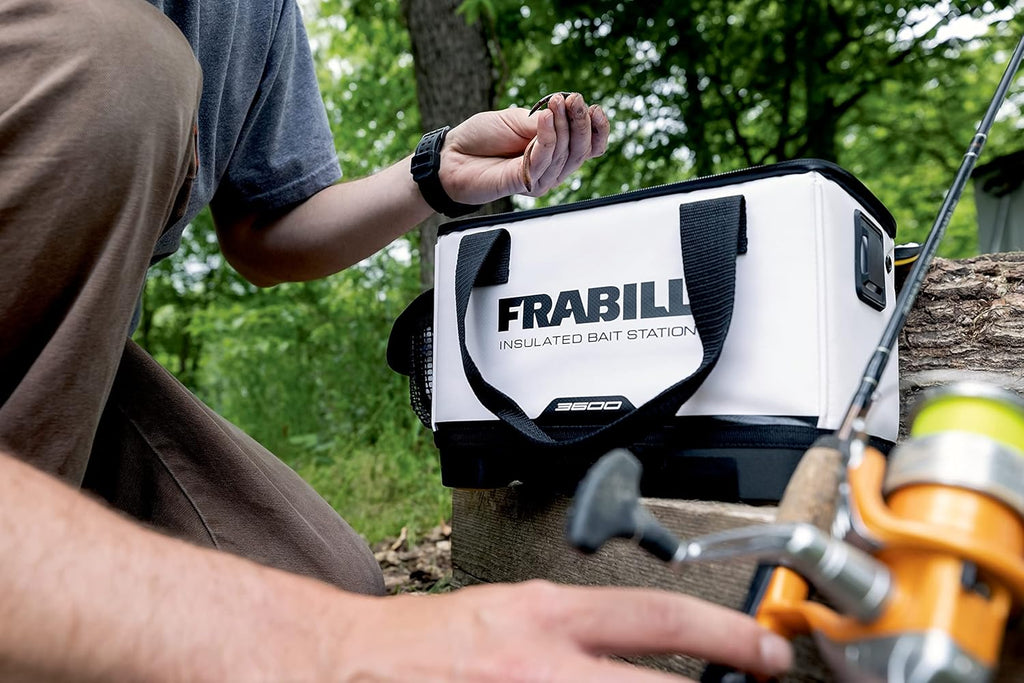 White 8 QT Bait Station W498537