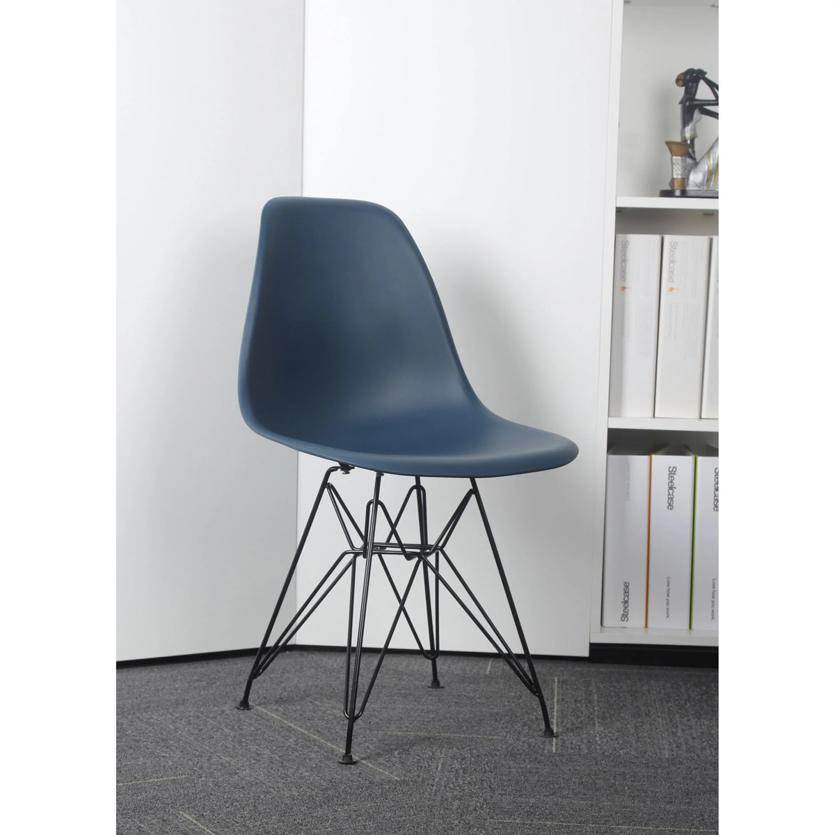 Navy Blue Armless Plastic Shell Dining Chair with Metal Legs Y21454
