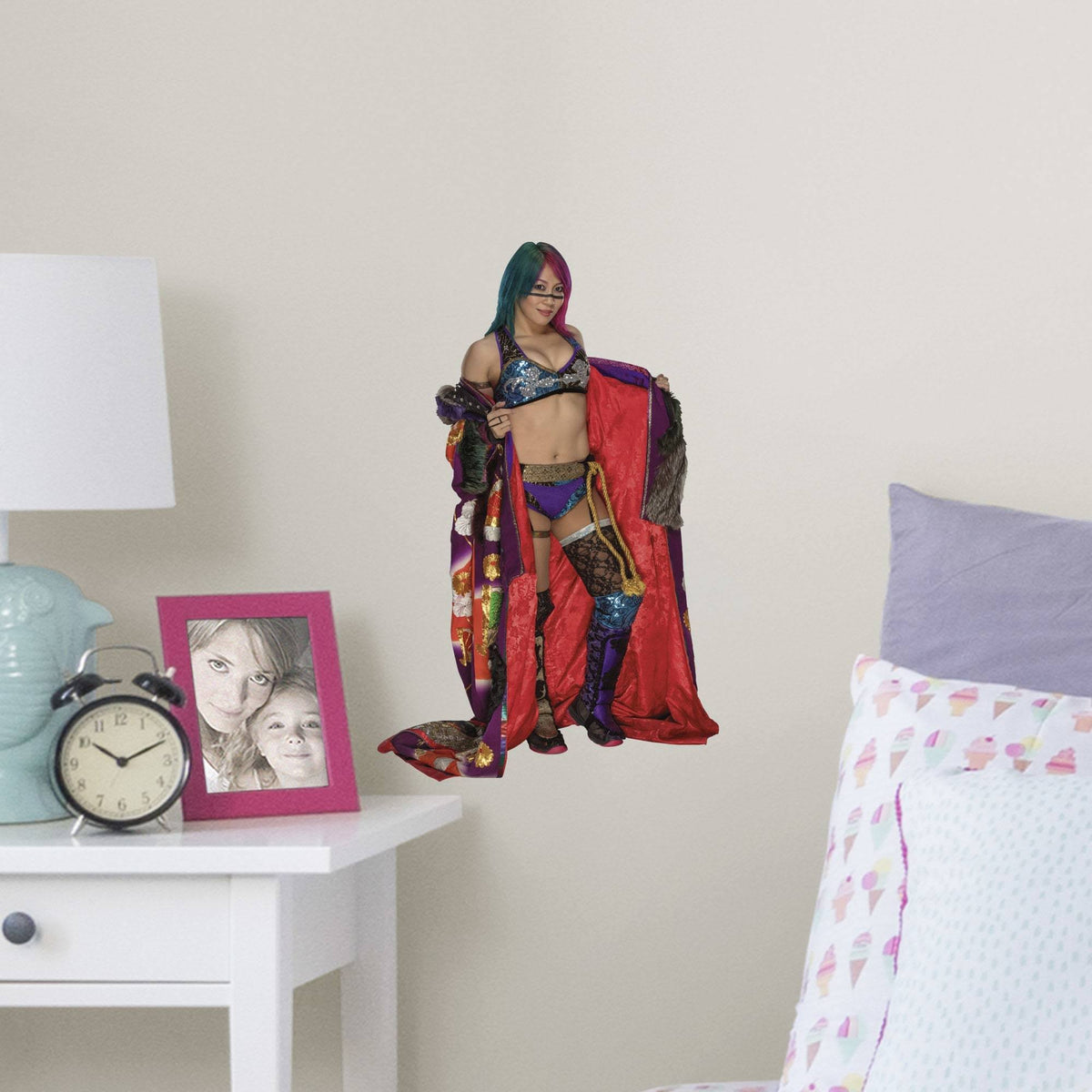 Life-Size Removable Wall Decal M663