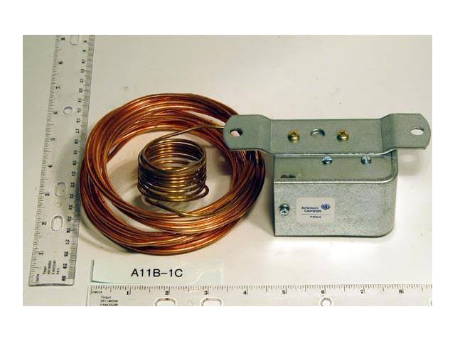 Line V Mechanical Tstat 24 to 277VAC 16A R628040