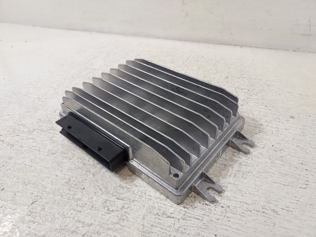 Trunk Mount Amplifier B83114