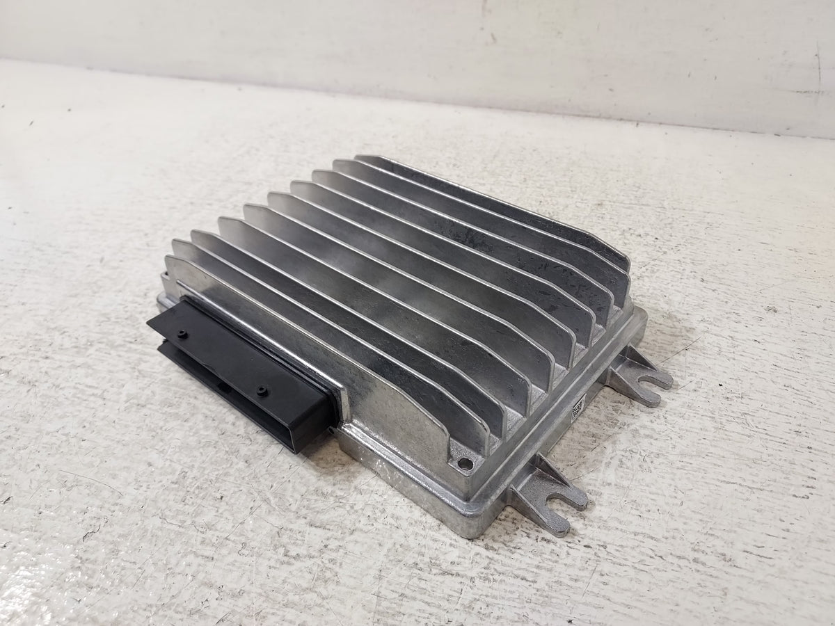 Trunk Mount Amplifier B83114