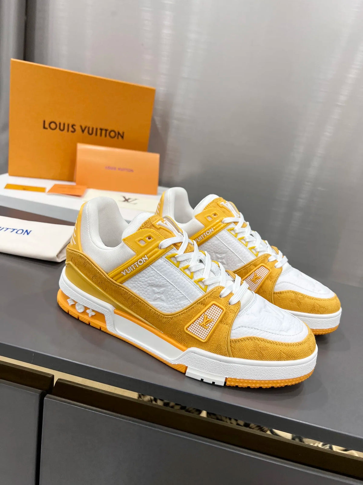 Yellow Leather Low Trainers Y598
