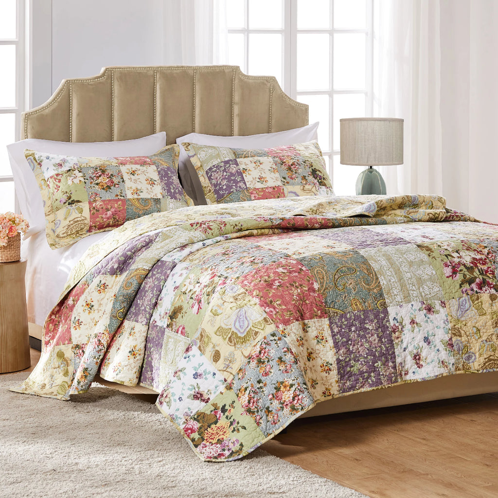 100% Cotton Patchwork Quilt and Pillow Sham Set T2389