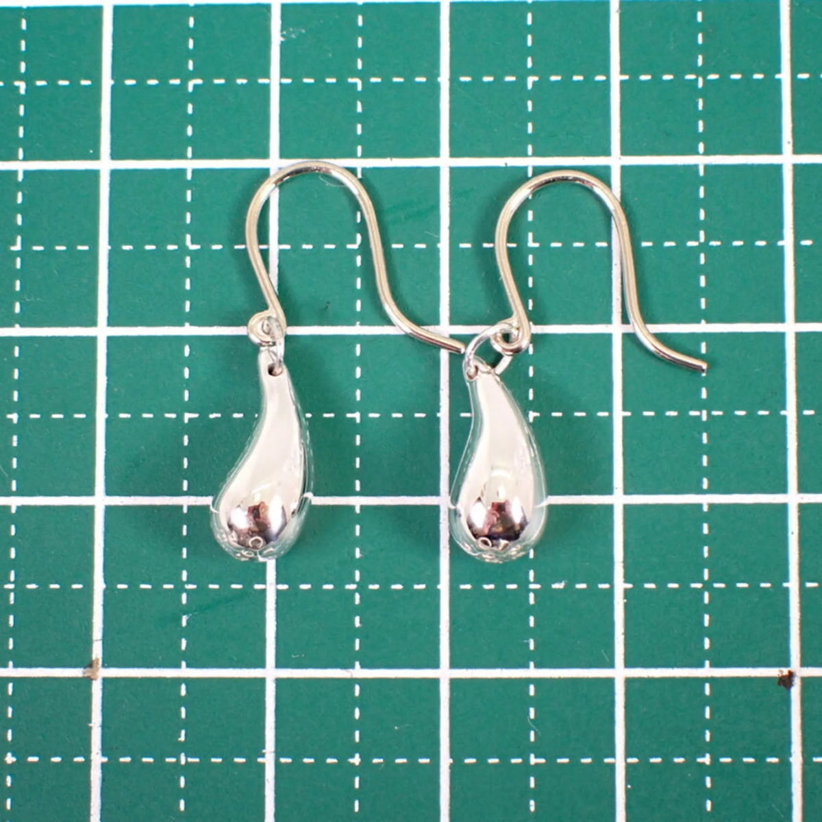 SV925 Teardrop Earrings W9902