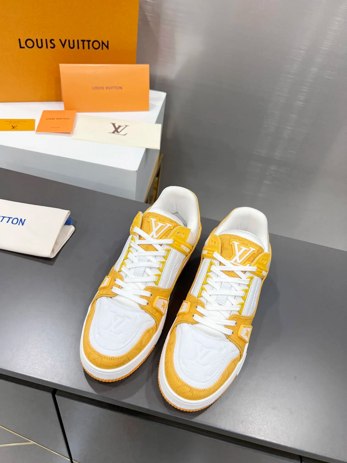 Yellow Leather Low Trainers Y598
