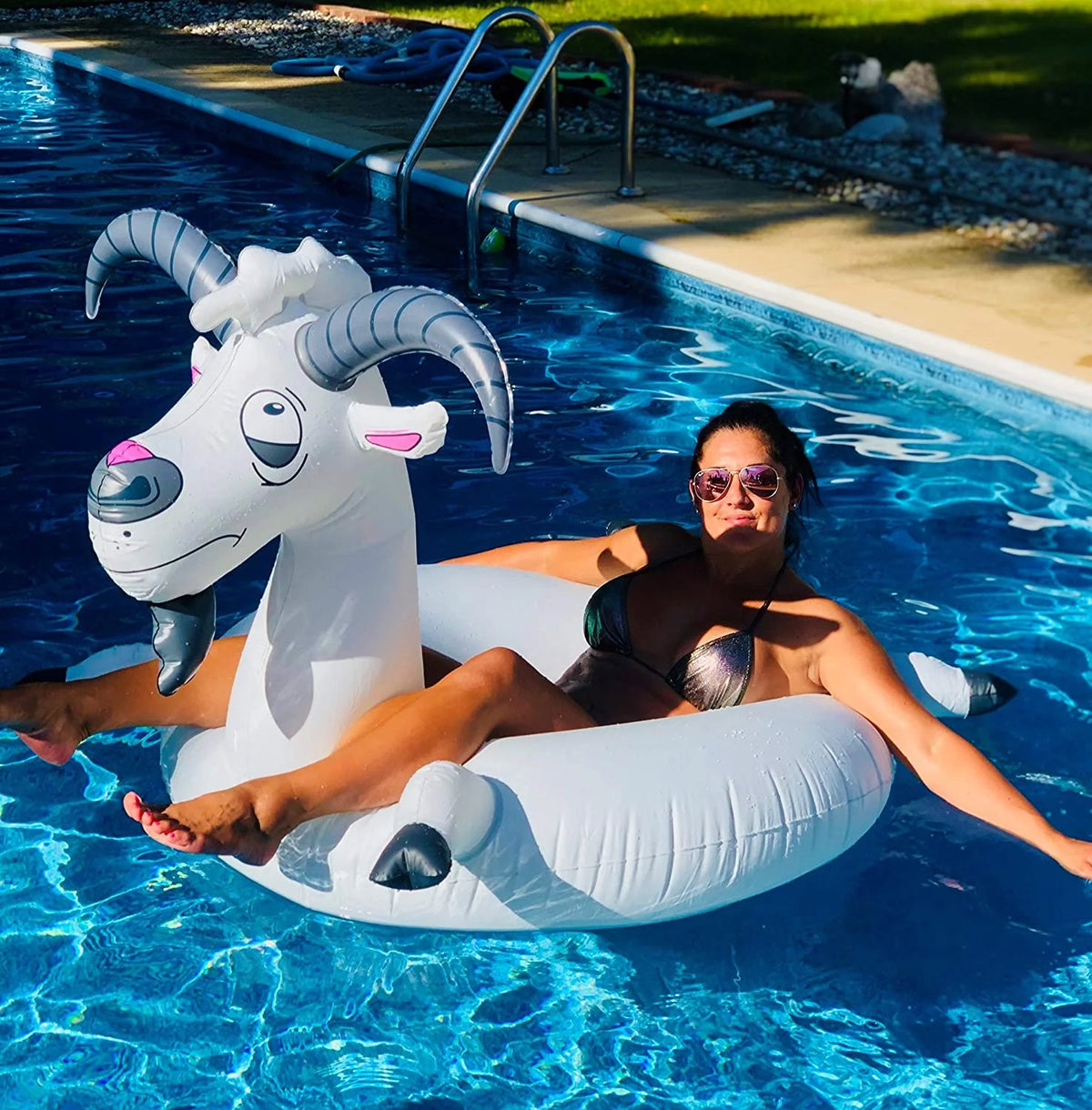 Inflatable Pool Ring M395588