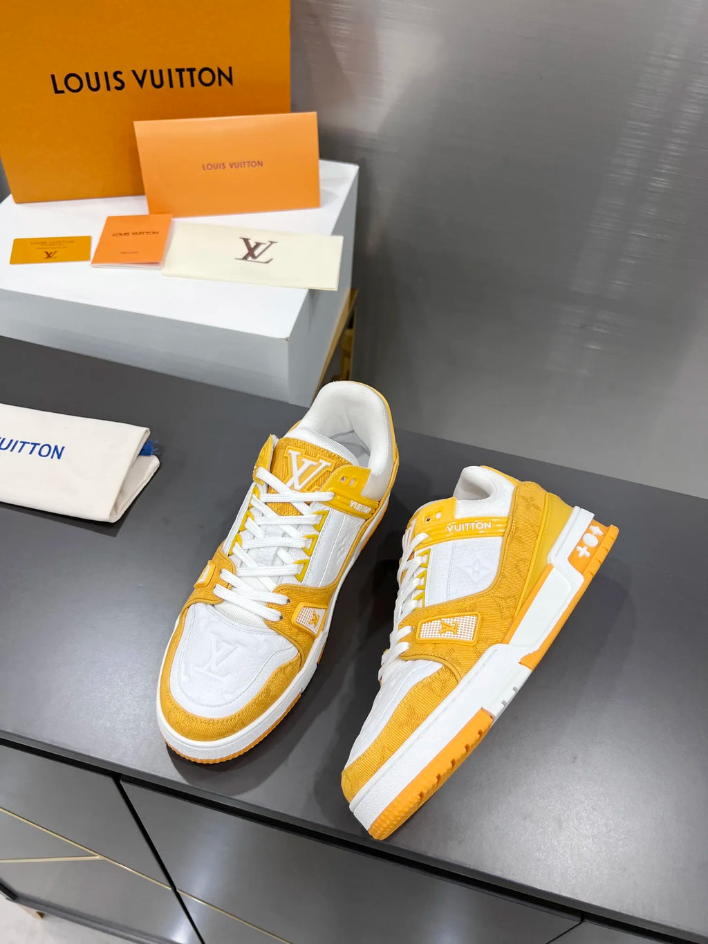 Yellow Leather Low Trainers Y598